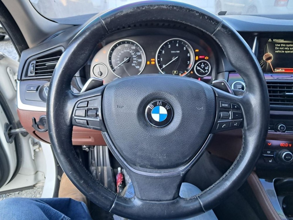 528I 2016 Glove Box 4864248