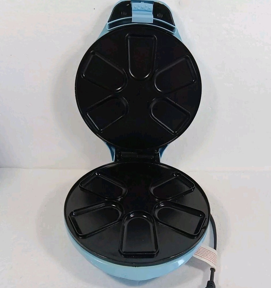 Bella Cakesicle Maker Cake On A Stick Light Blue