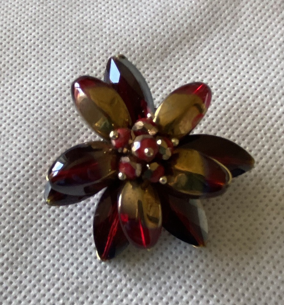 Red beaded flower brooch