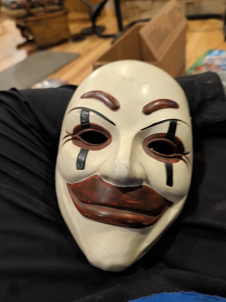 Very Unique Mask Unknown Orgin