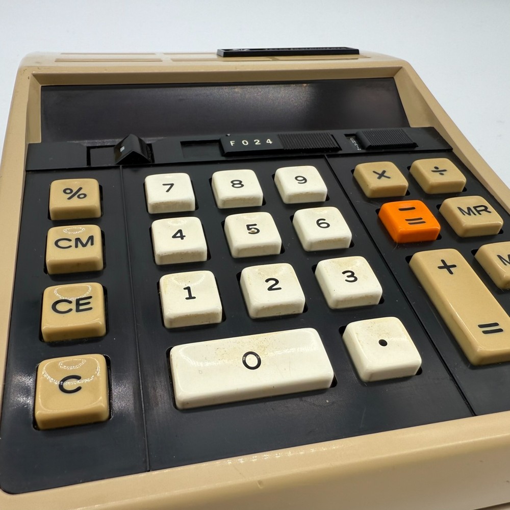 Vintage Texas Instruments Electronic Calculator TI-4000; #2 doesnt work