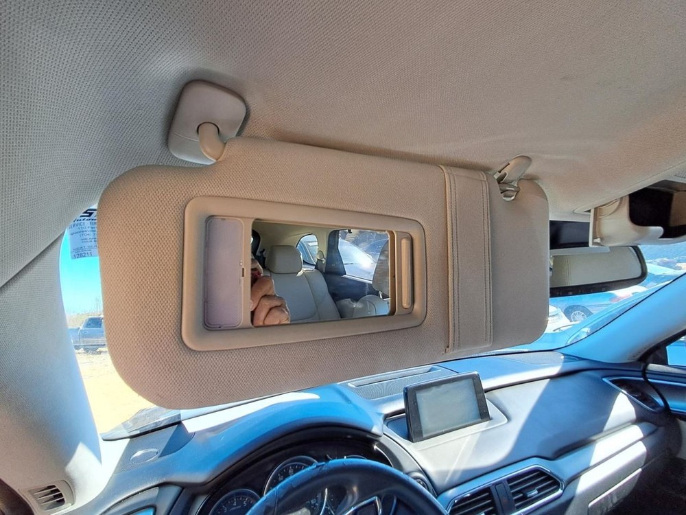 CX-9 2017 Glove Box 4821635