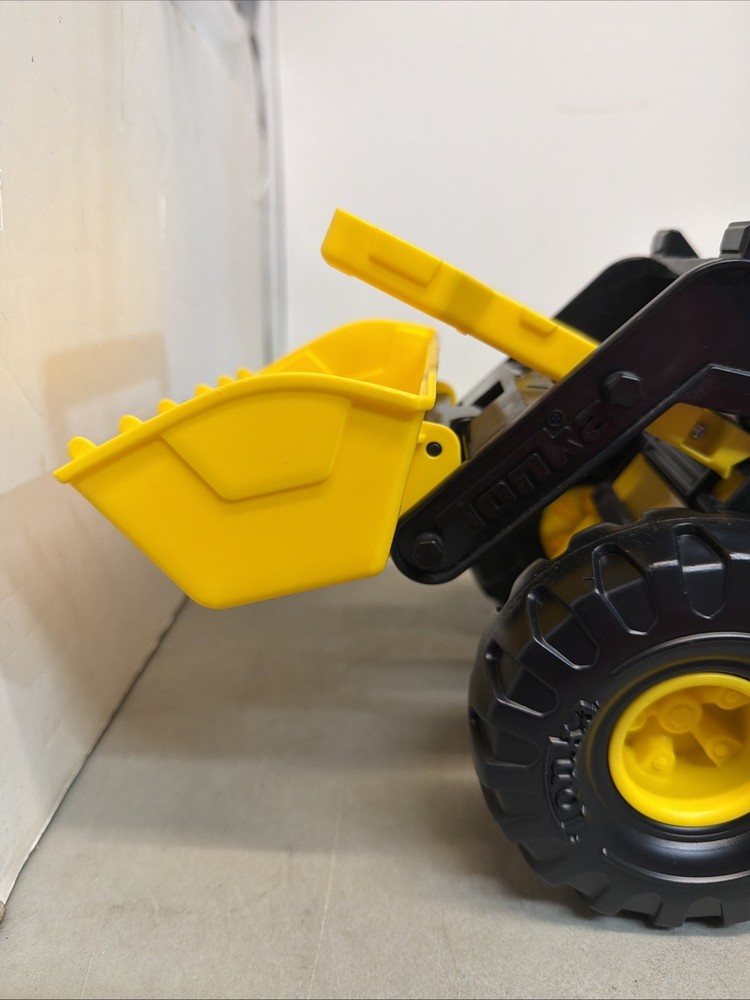 Tonka Steel Classics Front Loader 952 2020 Great Condition