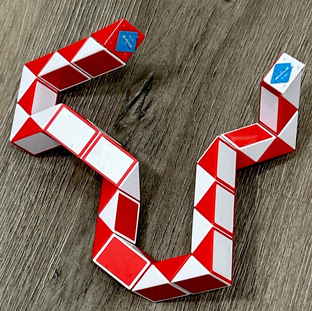 Magic Snake Cube