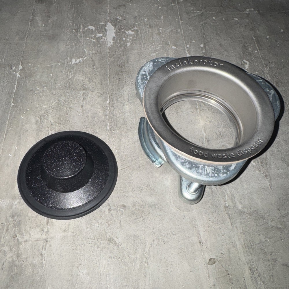 Insinkerator Garbage Disposal Lot 3 Bolt Quick Lock Flange Mount Splash Guard