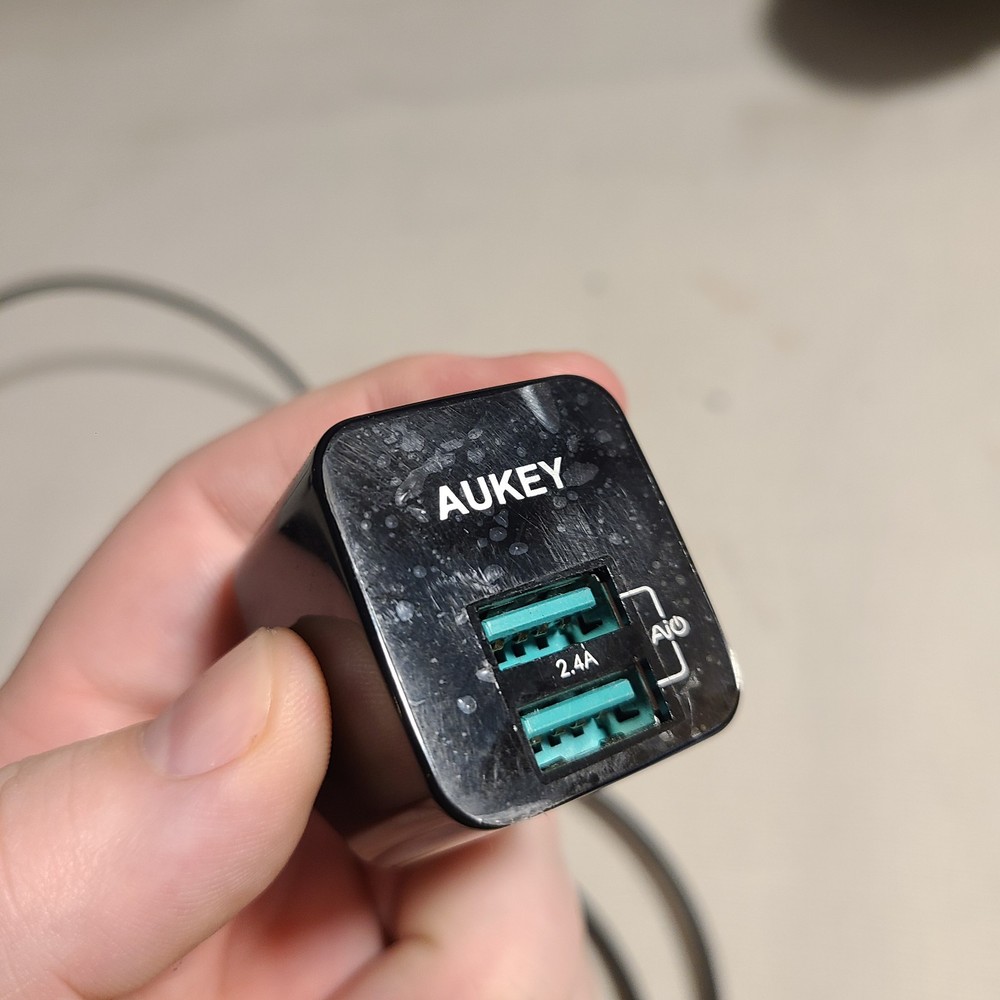 Amazon RS03QR, Amazon Echo Dot 2nd Gen Smart Speaker 1/8" Audio Output Micro USB