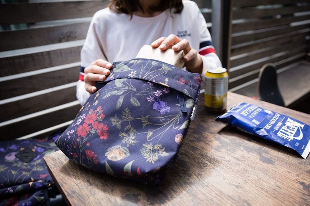Dakine Essentials Pack 26L - Petal Maze One Size