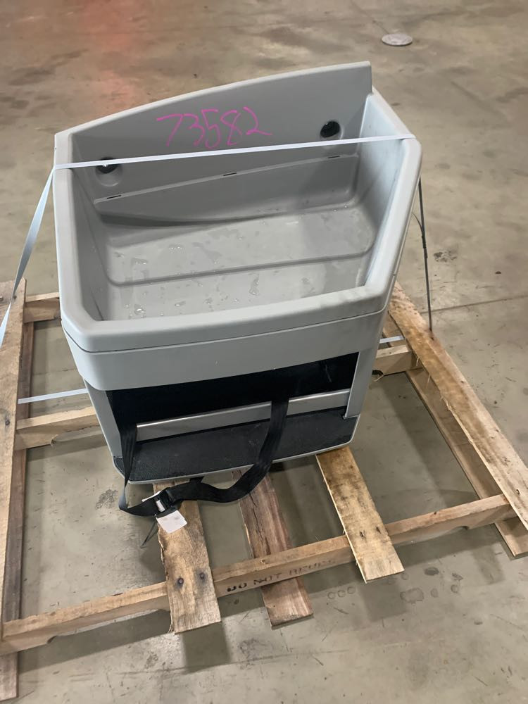 2020 Kenworth T680 Sleeper Cabinet (689-10035)