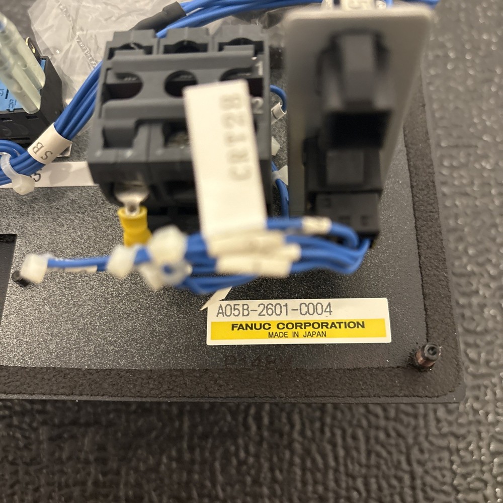 A05B-2601-C004FANUC Robot Controller Operator Panel, Key Switch, E-Stop