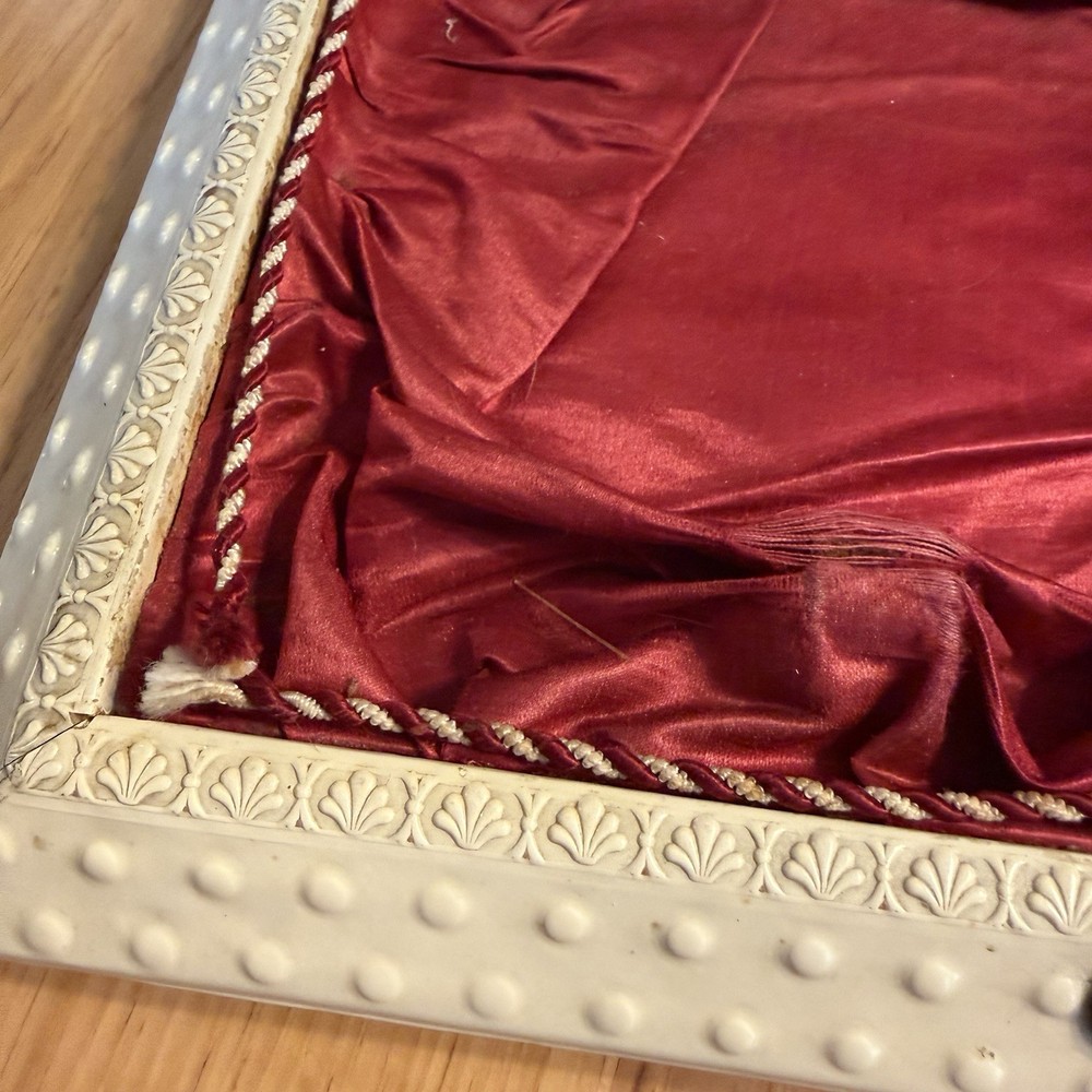 Fancy Vanity Victorian Celluloid Embossed Box with Comb Brush *READ*