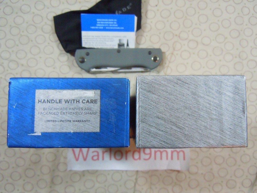 BENCHMADE WEEKENDER 317 FOLDING BLADE KNIFE.