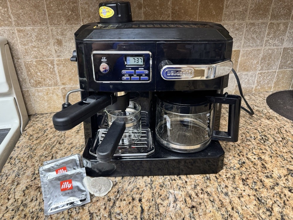 DeLonghi Espresso and Coffee Machine
