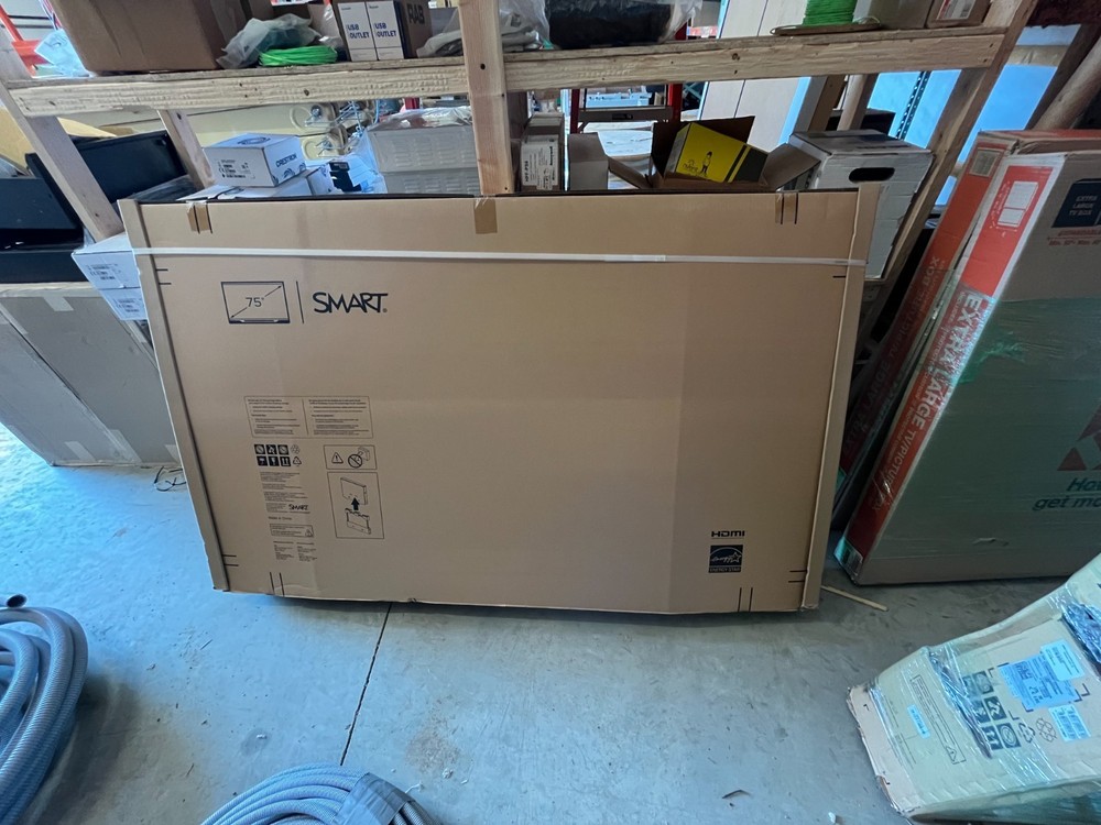 SMART QX Pro Series 75" Interactive Display with IQ - Black