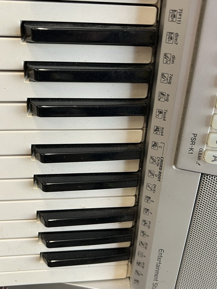 YAMAHA PSR-K1 Keyboard READ