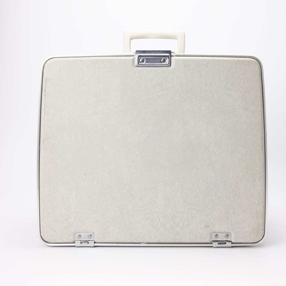 White 742 Sewing Machine Complete Case Accessories