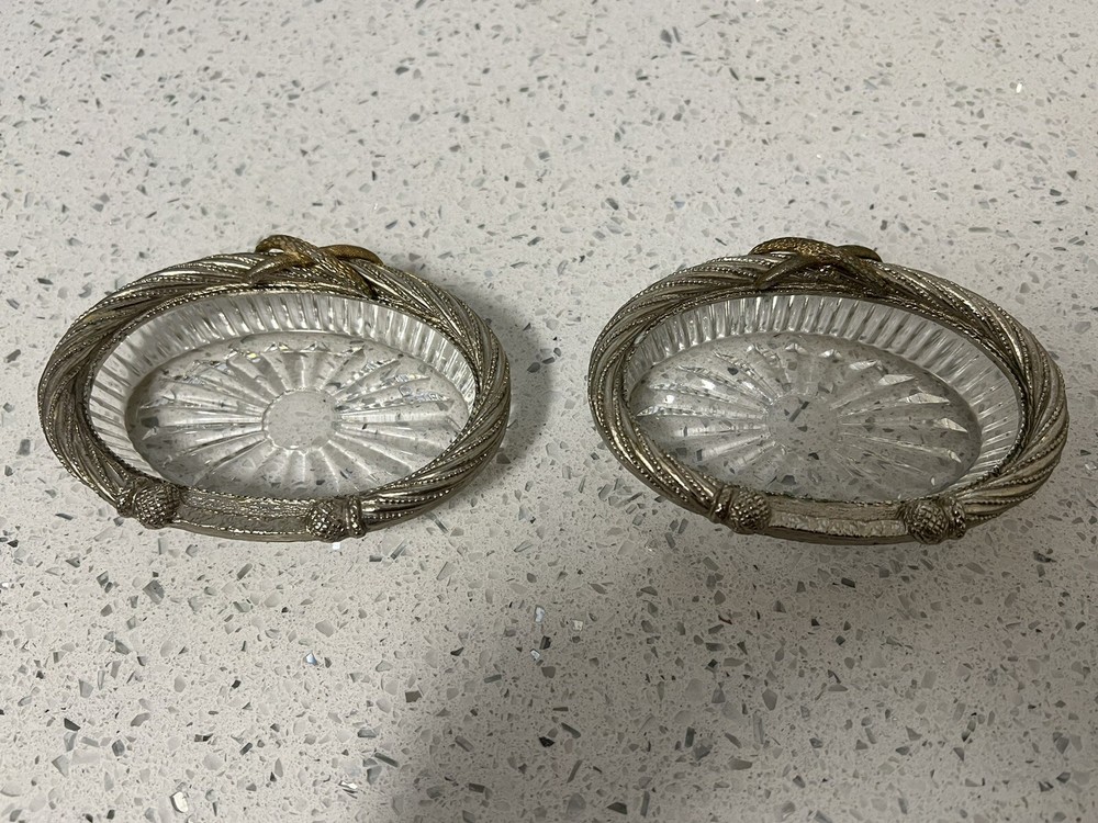 2 Regency Hollywood Stylebuilt Soap Dishes