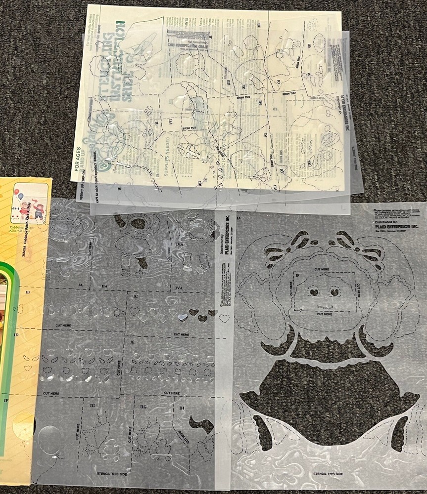 1984 Cabbage Patch Kids Stencil Drawing Set