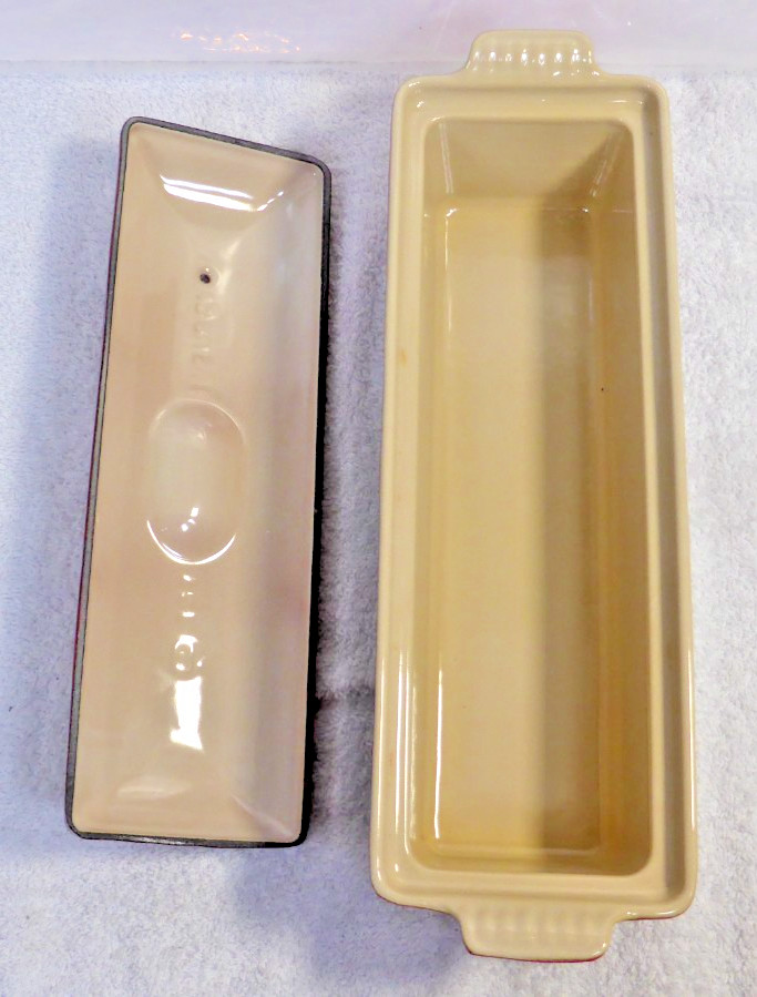 Le Creuset Terrine Loaf Pan Covered Red #32 NEW