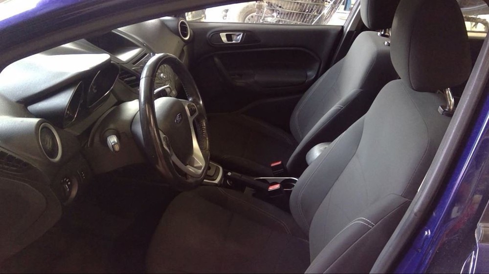 FIESTA 2016 Transmission Shift 664090