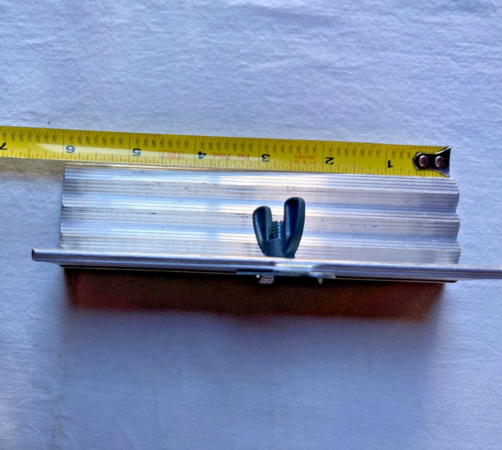 6" Holding Bracket for StanRite 600 Studio Easel