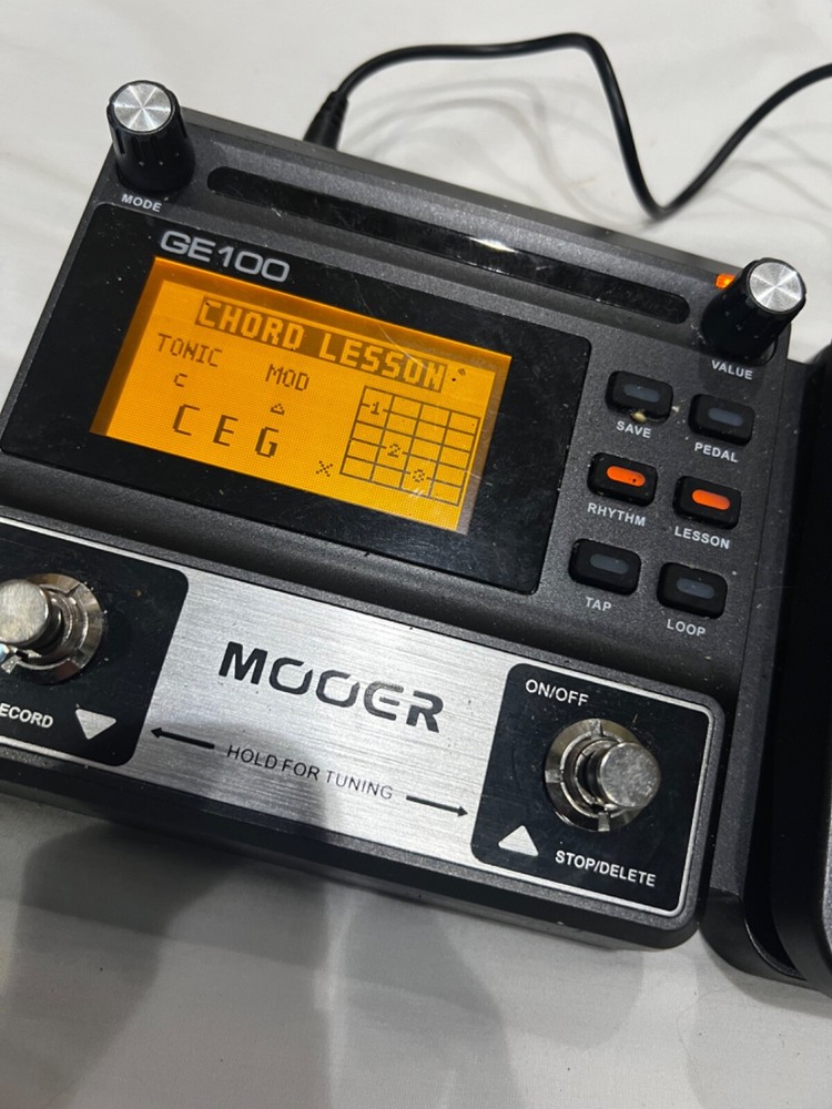 MOOER GE100 Guitar Multi-effects Processor Effect Pedal + Loop Recording-R2