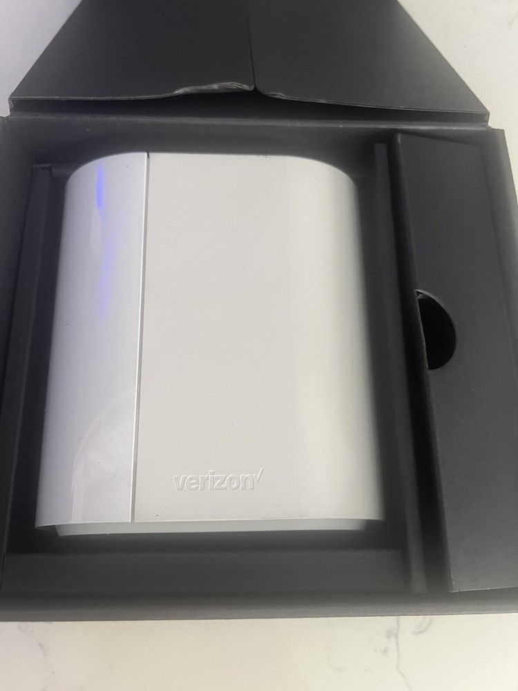 Verizon Smart Hub in Excellent Working Condition