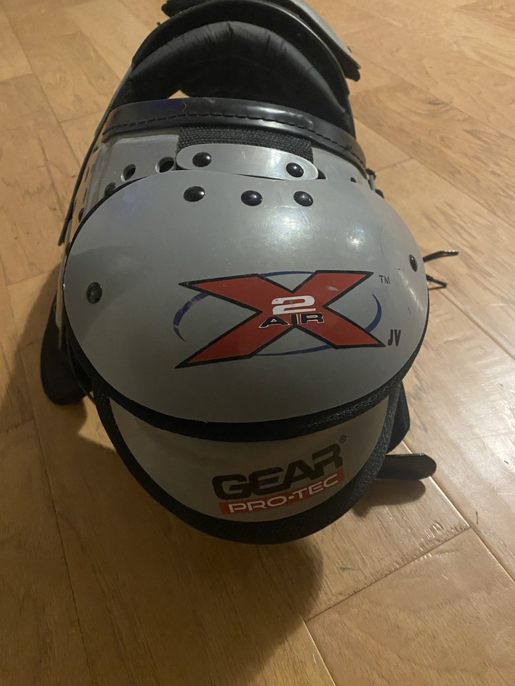 Gear Pro Tec Boys Medium Shoulder Pads Youth