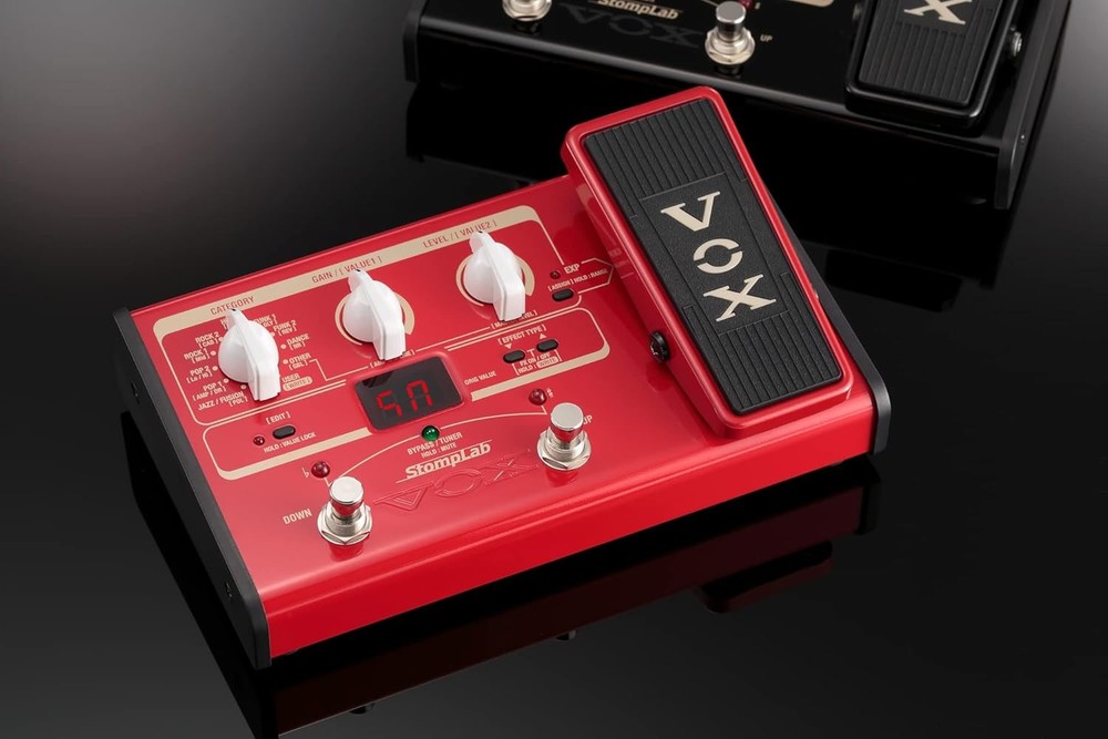 STOMPLAB SL2B equipped with compact multi -effector Expression pedal for VO