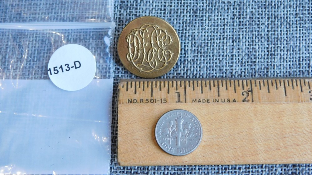Antique Vtg Button Monogramed Aprx: 1" #1513-D