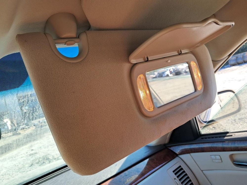 DTS 2007 Glove Box 4830433