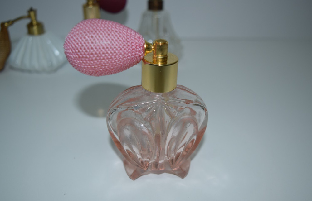 4 Piece Perfume Atomizer Bottle Set - Collectable, Props