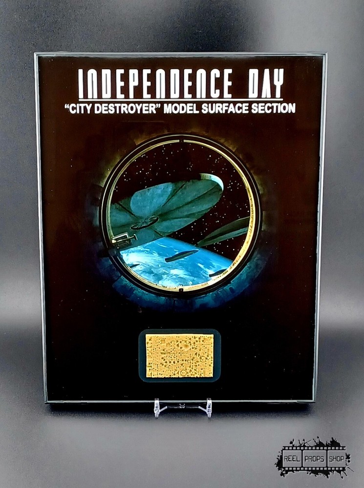 INDEPENDENCE DAY PROP  -  PRODUCTION MADE ALIEN MODEL SURFACE SECTION - FRAMED