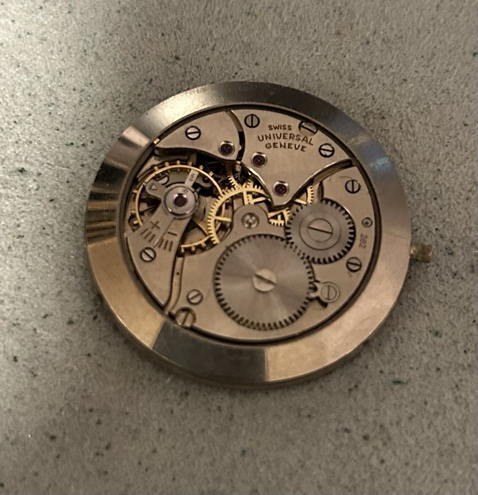 Universal Geneve Cal.262 Movement