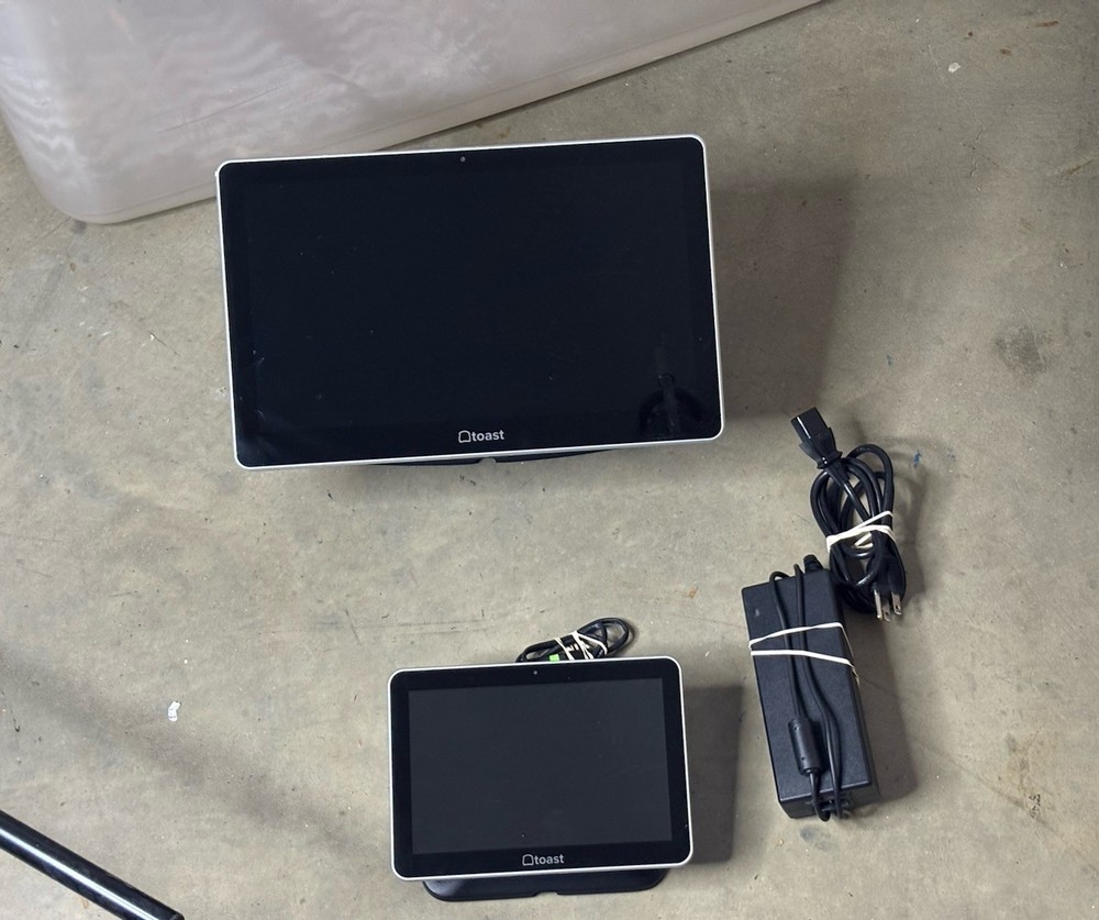 Toast Flex TT200 POS System Dual Display w/ Power Supply