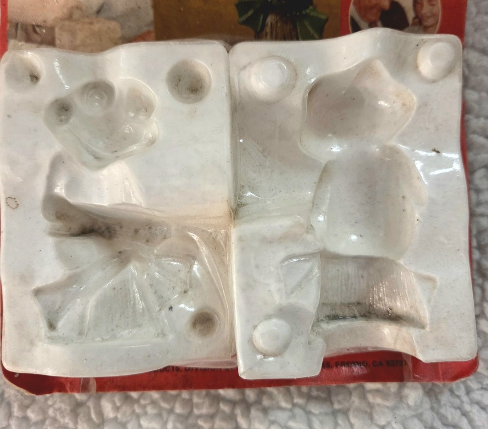 Vintage 1977 Duncan Tiny Mold Frog Reading A Book Ceramic Casting Mold UNUSED.