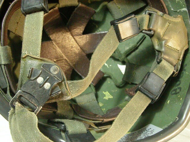 Canadian Armed Forces Helmet CG634 w/Cover - Medium