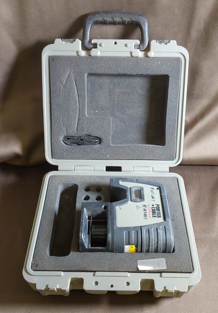 PORTER CABLE Robotoolz RT 7610-5 Laser Level w/Case-Case Clasps Broken