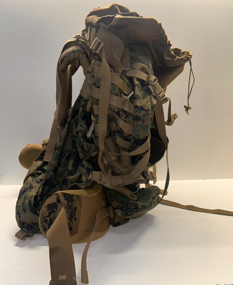 CAMELBAK USMC PACK (P14024569)