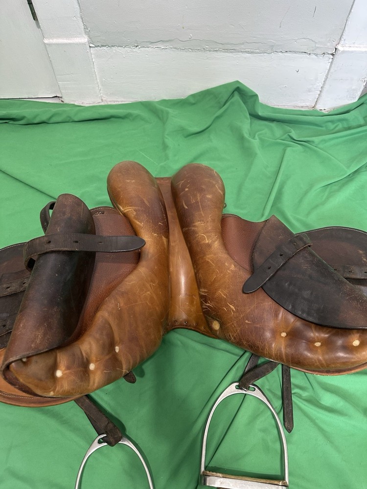 Beval Junior Saddle Size 15, Made in England, LTD2