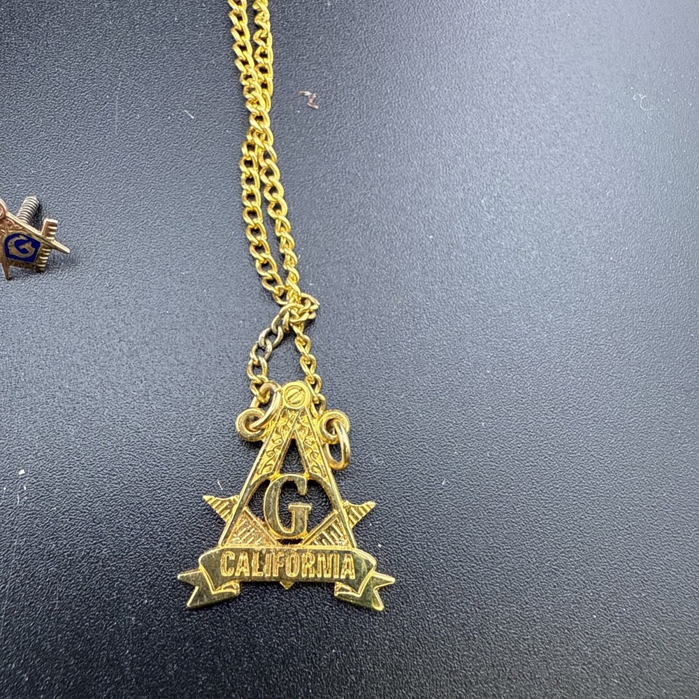 Masons Pins Lot