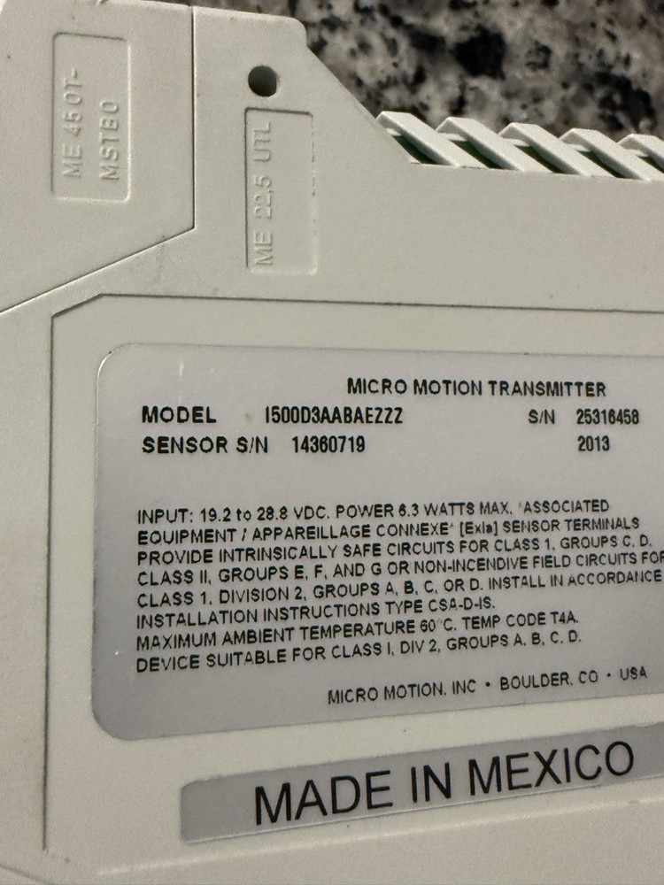 Micro Motion 1500D3AABAEZZZ Flow Meter Transmitter Model 1500D3AABAEZZZ