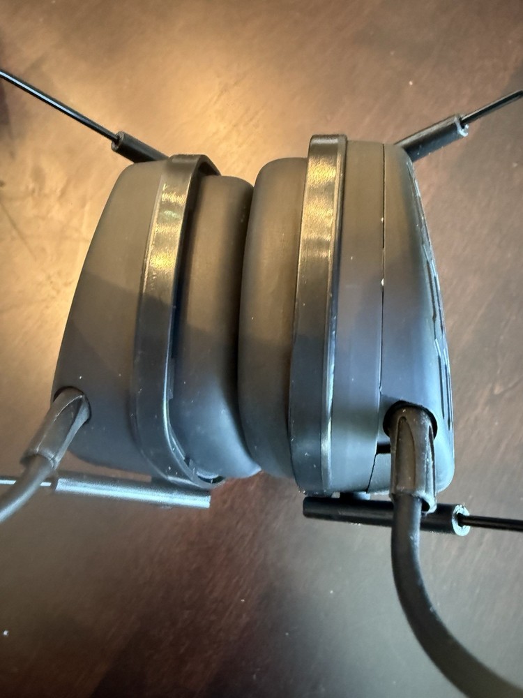 AXIL TRACKR Bluetooth