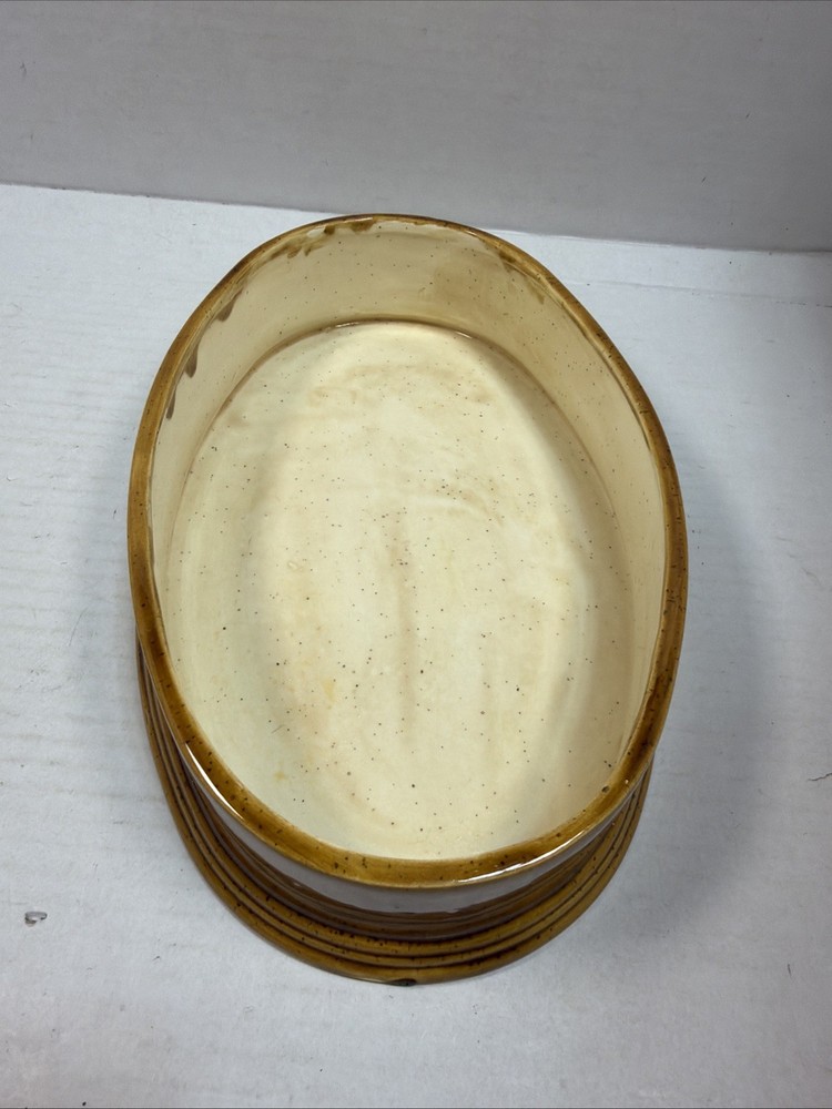 Hershey Molds Ceramic 1981 Trinket Or Candy Box