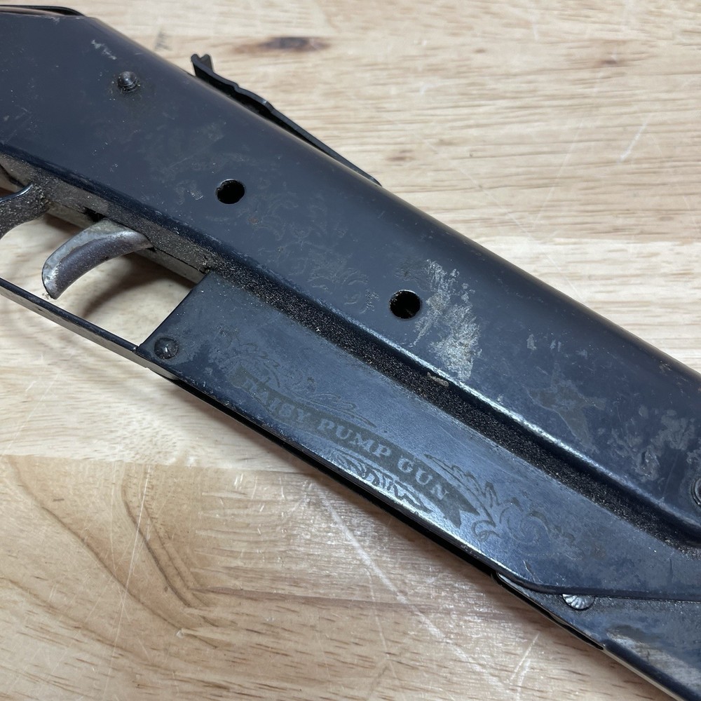 Vintage Daisy Model 25 BB Gun