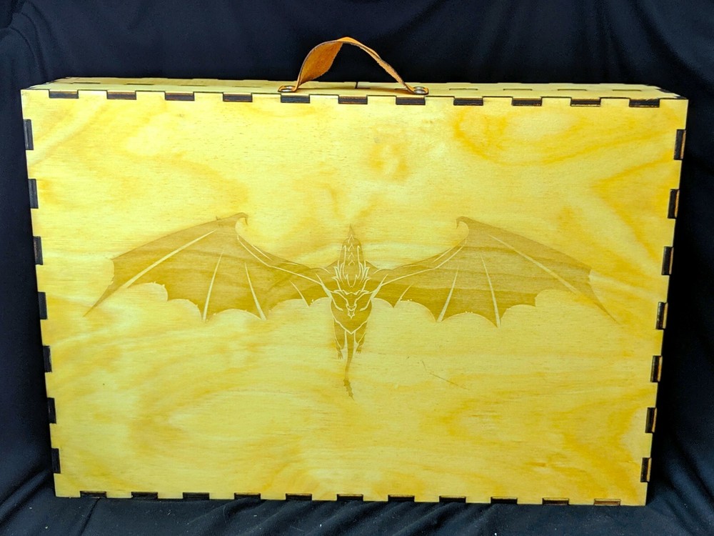 Dungeon Master Case | DM Wooden Laser Etched Screen