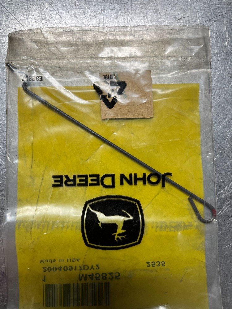 M45825 Genuine OEM John Deere Spring LINK