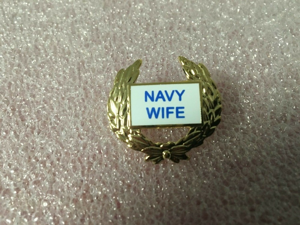 US NAVY WIFE PIN