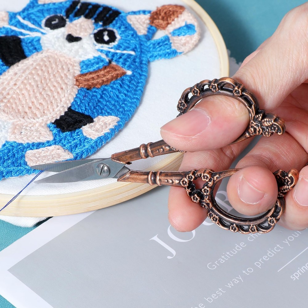 2 Pcs Pretty Embroidery Scissors Small Crochet Thread Scissors