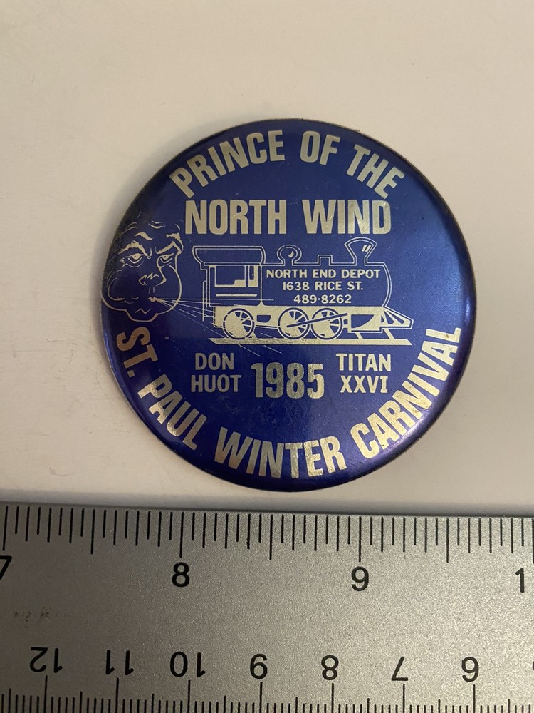 St. Paul Winter Carnival 1985 Pin Back Button P36