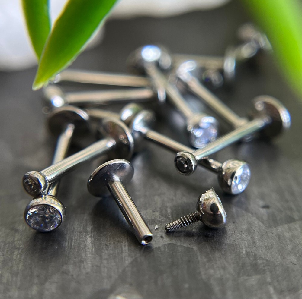 1pc Internally Threaded Solid Titanium Bezel Gem 16g Labret Monroe Stud Lip Ring